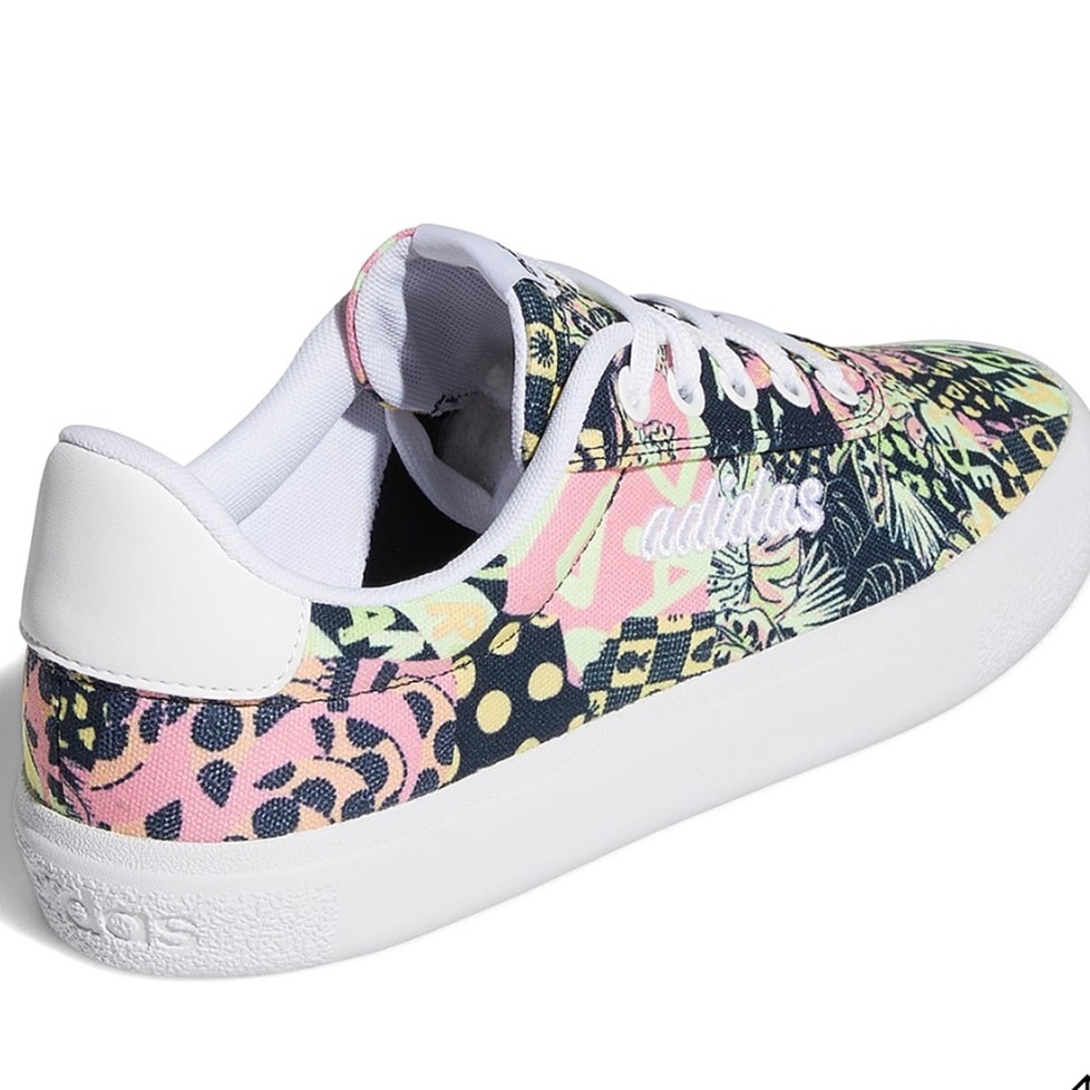 NWT ADIDAS shoes - Picture 2 of 5